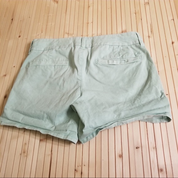 American Eagle Mint Colored Shorts - Picture 2 of 3